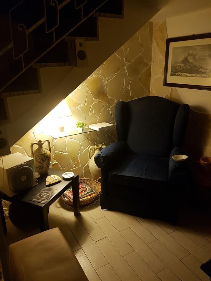 Borgo Marinaro Hotel Aci Castello Bagian luar foto