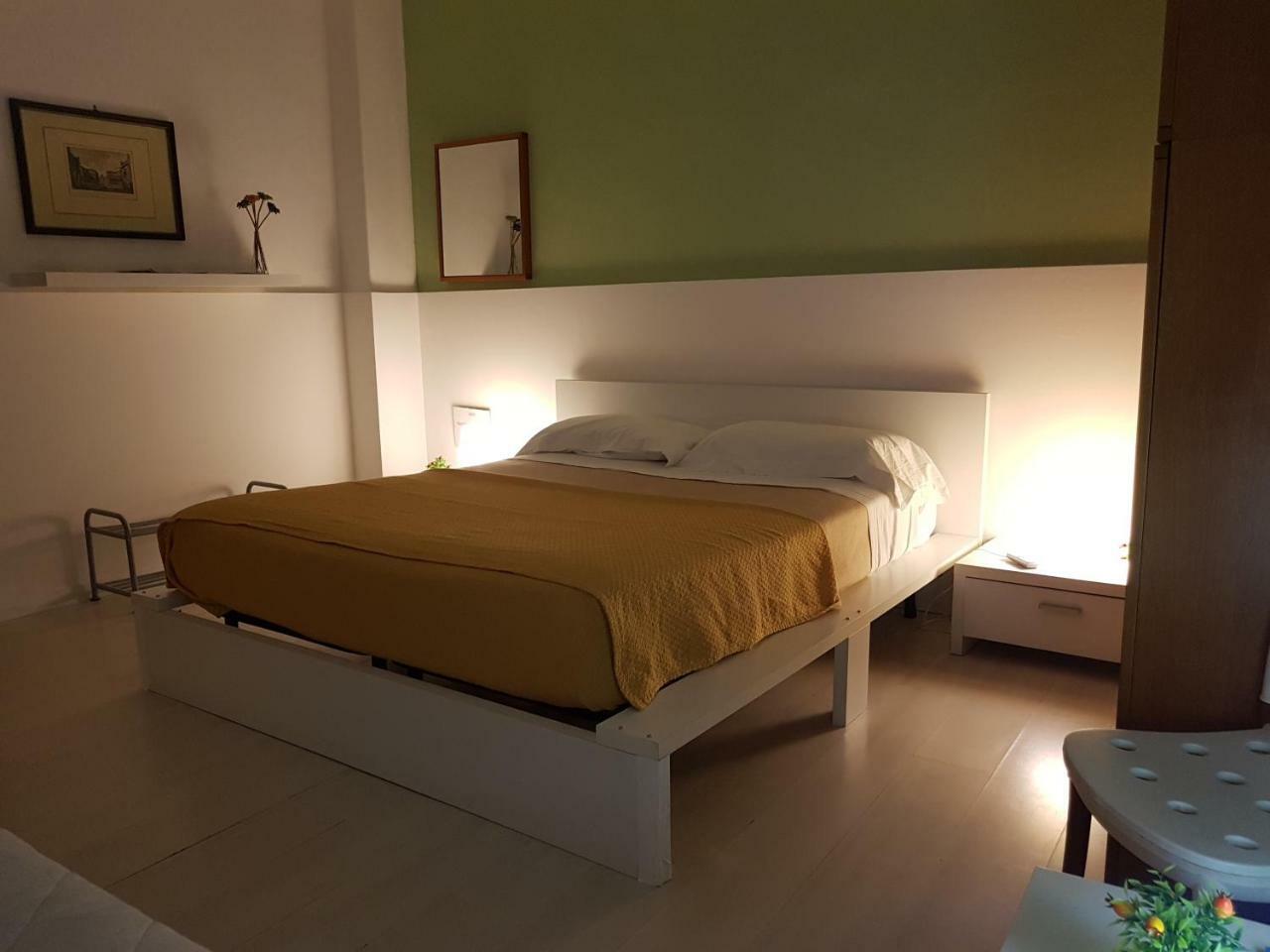 Borgo Marinaro Hotel Aci Castello Bagian luar foto