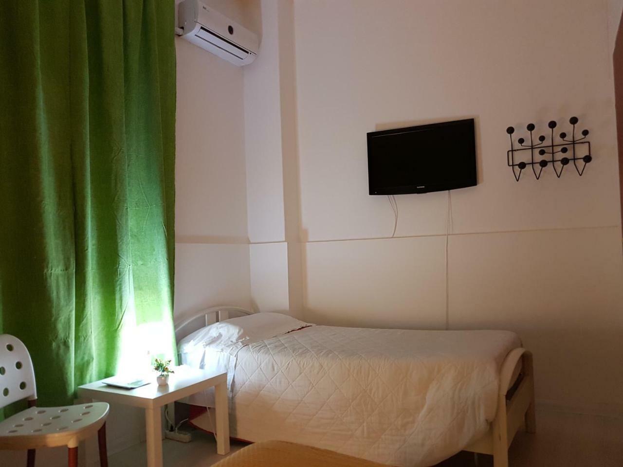Borgo Marinaro Hotel Aci Castello Bagian luar foto