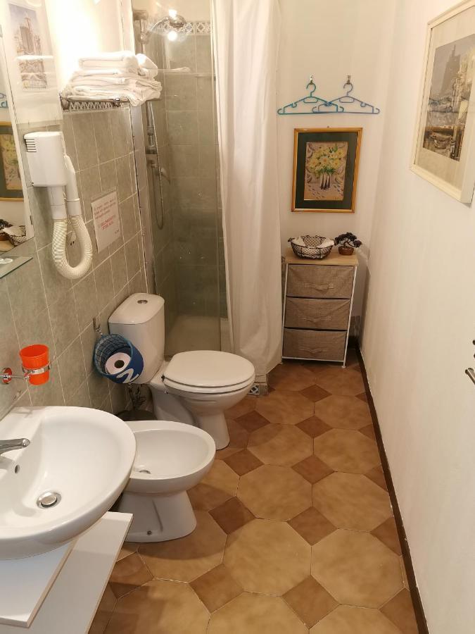 Borgo Marinaro Hotel Aci Castello Bagian luar foto